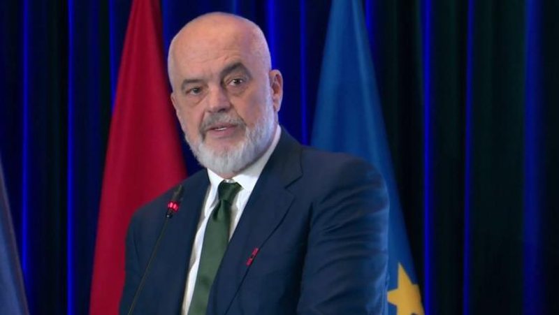 Rama: Mos e lini Shqipërinë jashtë BE-së