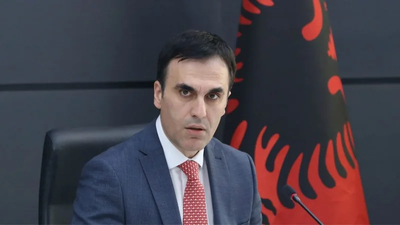 Çela mbledh urgjent prokurorët për pagat e magjistratëve